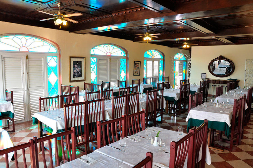 Готель Swiss House Patong Екстер'єр фото